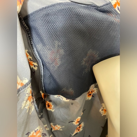 Duluth Women's Flex Sidewinder Long Sleeve Button Down Outdoor Gardener Blouse - Picture 7 of 15